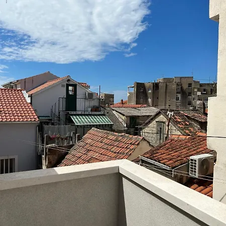 Radunica Olt Town - 5 * Split